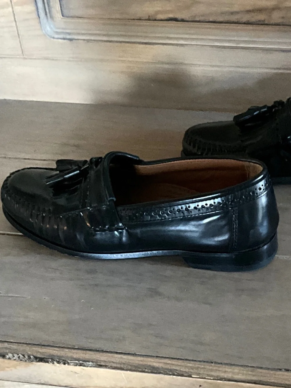 Bass Tassel Loafers 7.5D | Oxblood Black | Classic Leather | Slip-On